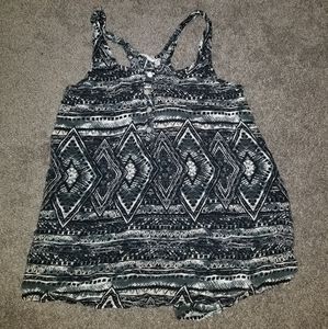 Womens black & white tank top